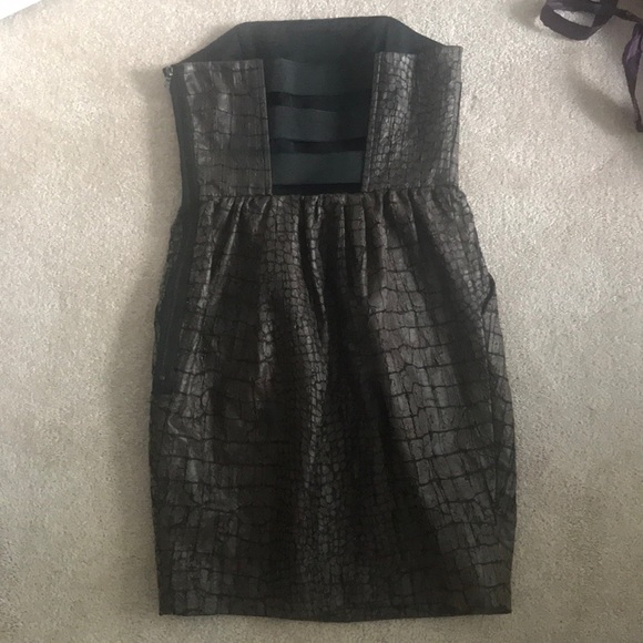 Mini dress - Picture 2 of 4